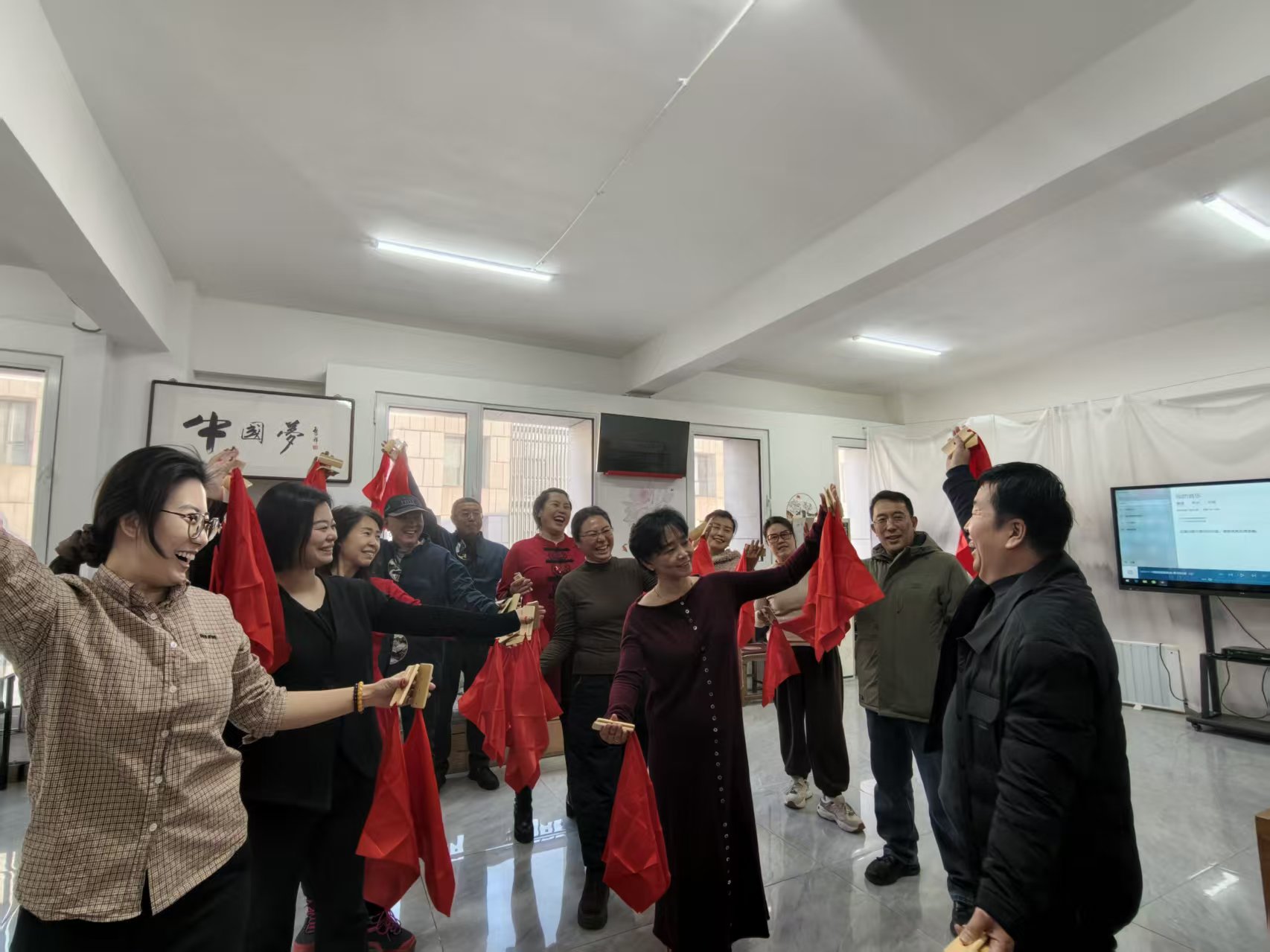 民建唐山市委路南区工委实地指导文艺汇演排练 聚力共庆民建成立八十周年.jpg