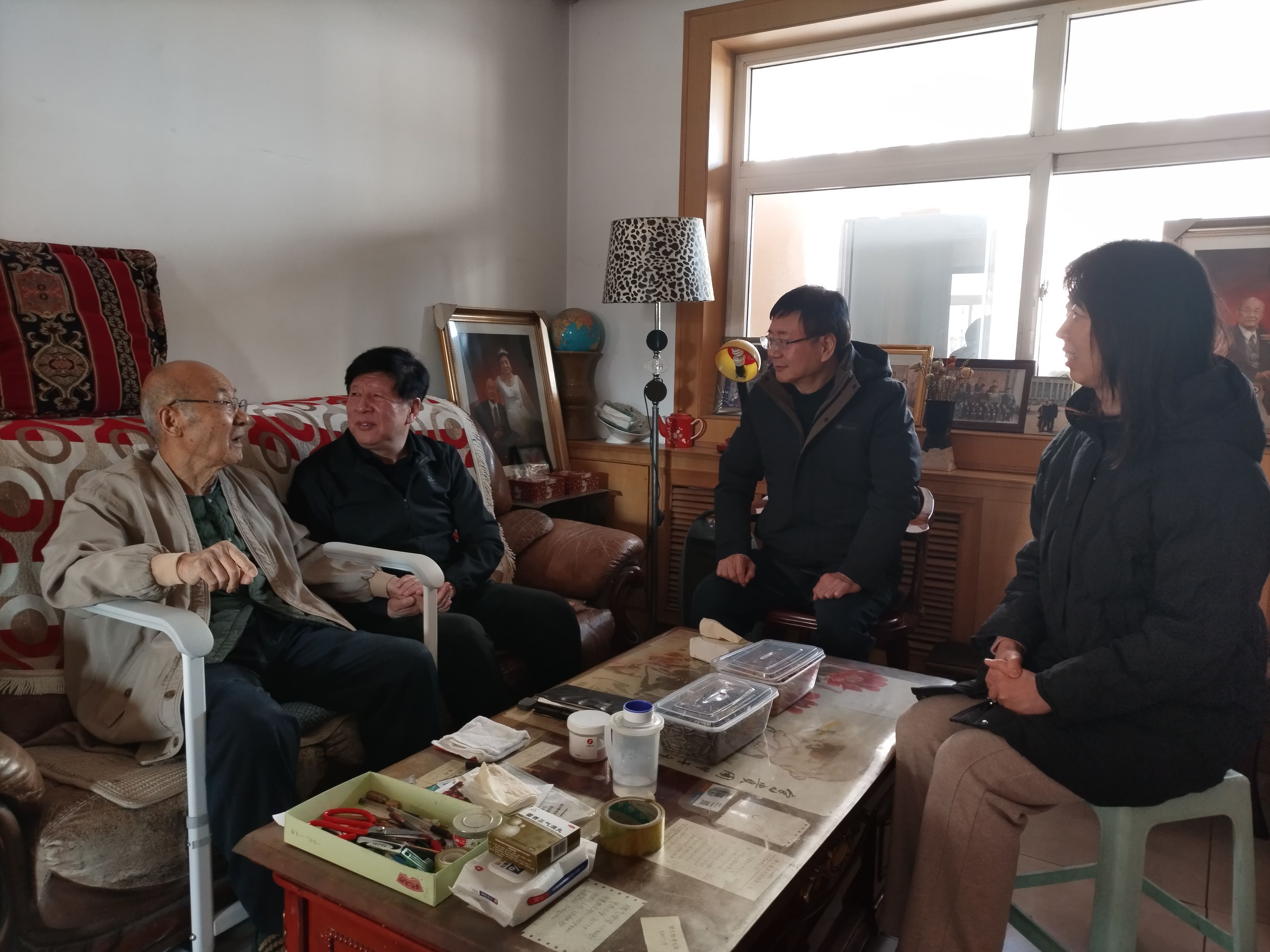 民建唐山市委开展春节慰问活动 (2).jpg