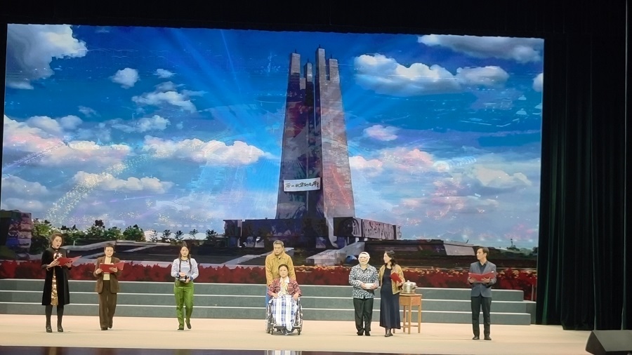 民建唐山市委路南区工委组织编排节目参演路南区纪念第116个“三八”国际劳动妇女节文艺汇演 (1).jpg