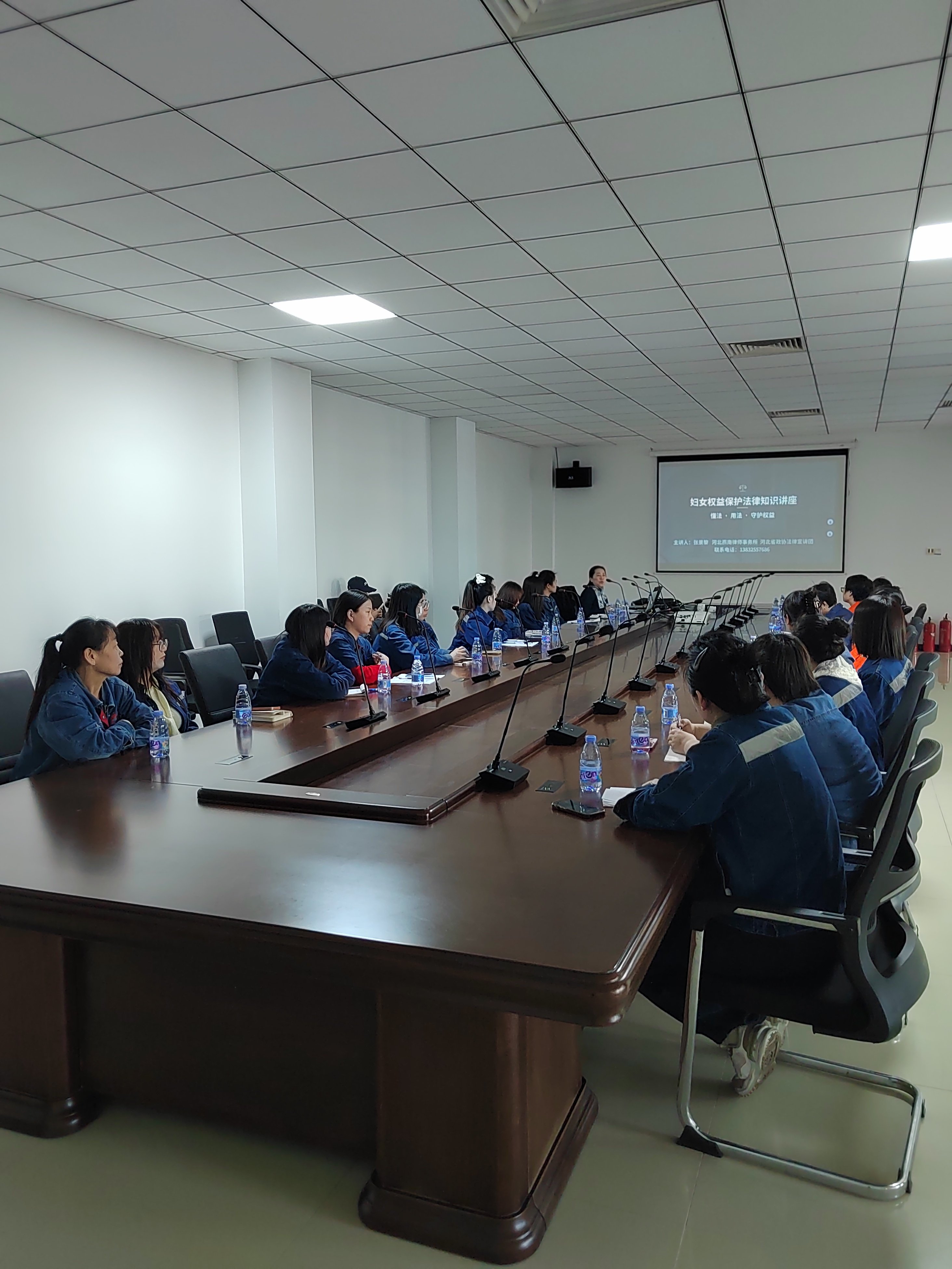 民建唐山市委丰南区总支参加丰南区小集镇“情系女职工 法在你身边”专题普法活动 (4).jpg