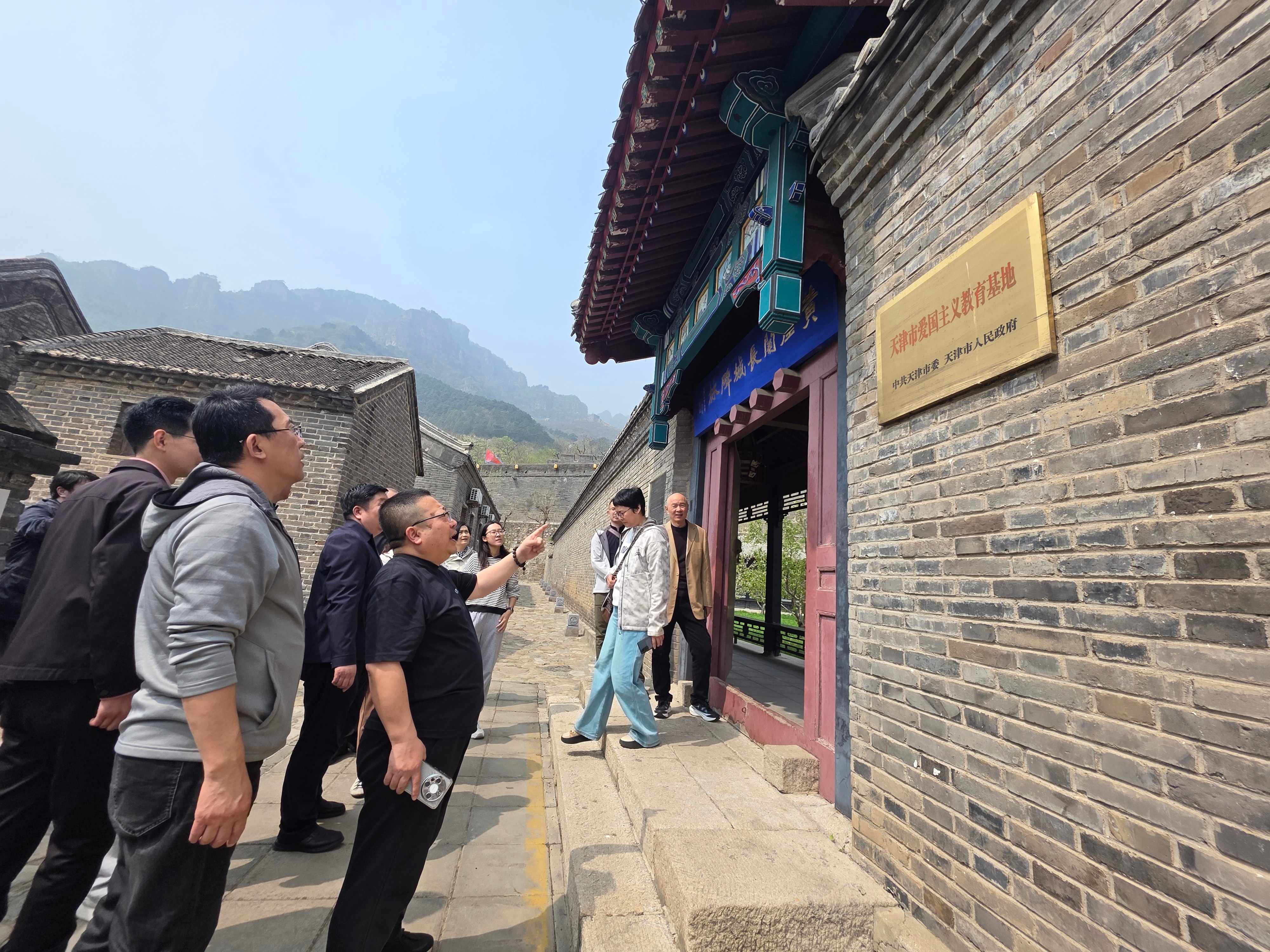 民建唐山市委路南区工委四、六支部联合开展生态旅游调研活动 (2).jpg