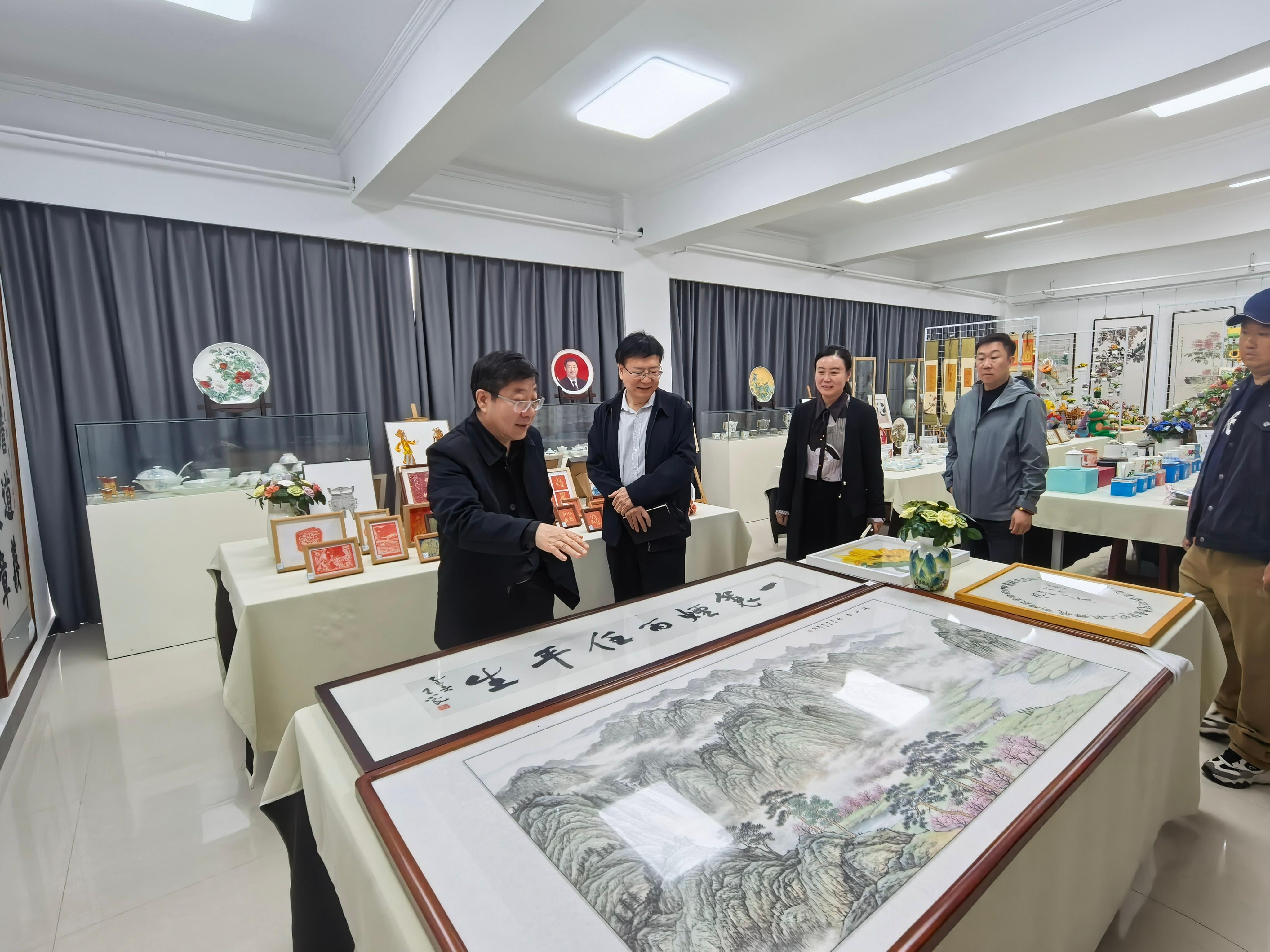民建唐山市委与唐山市残疾人联合会启动文化共建 以文艺力量赋能助残事业 (3).jpg