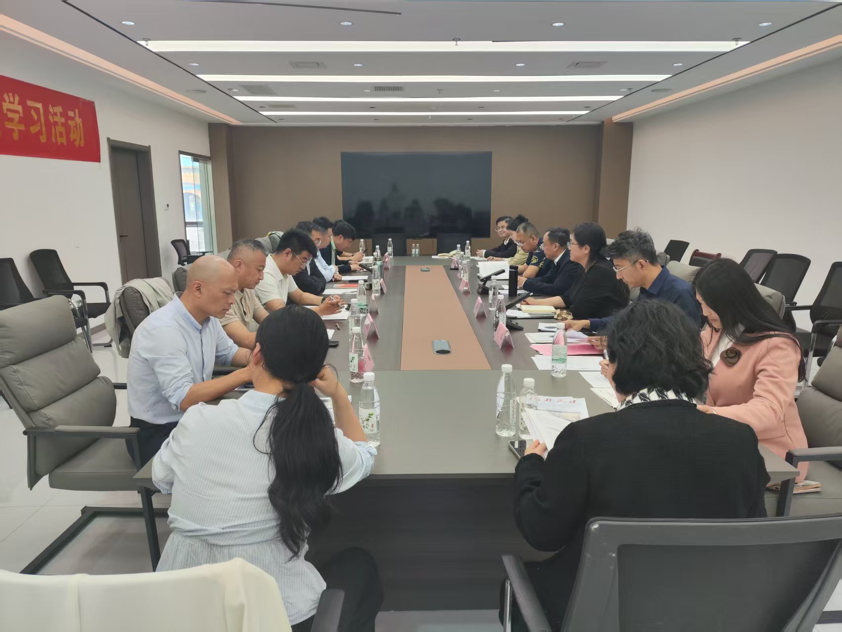 民建邢台市委青工委开展主题学习活动