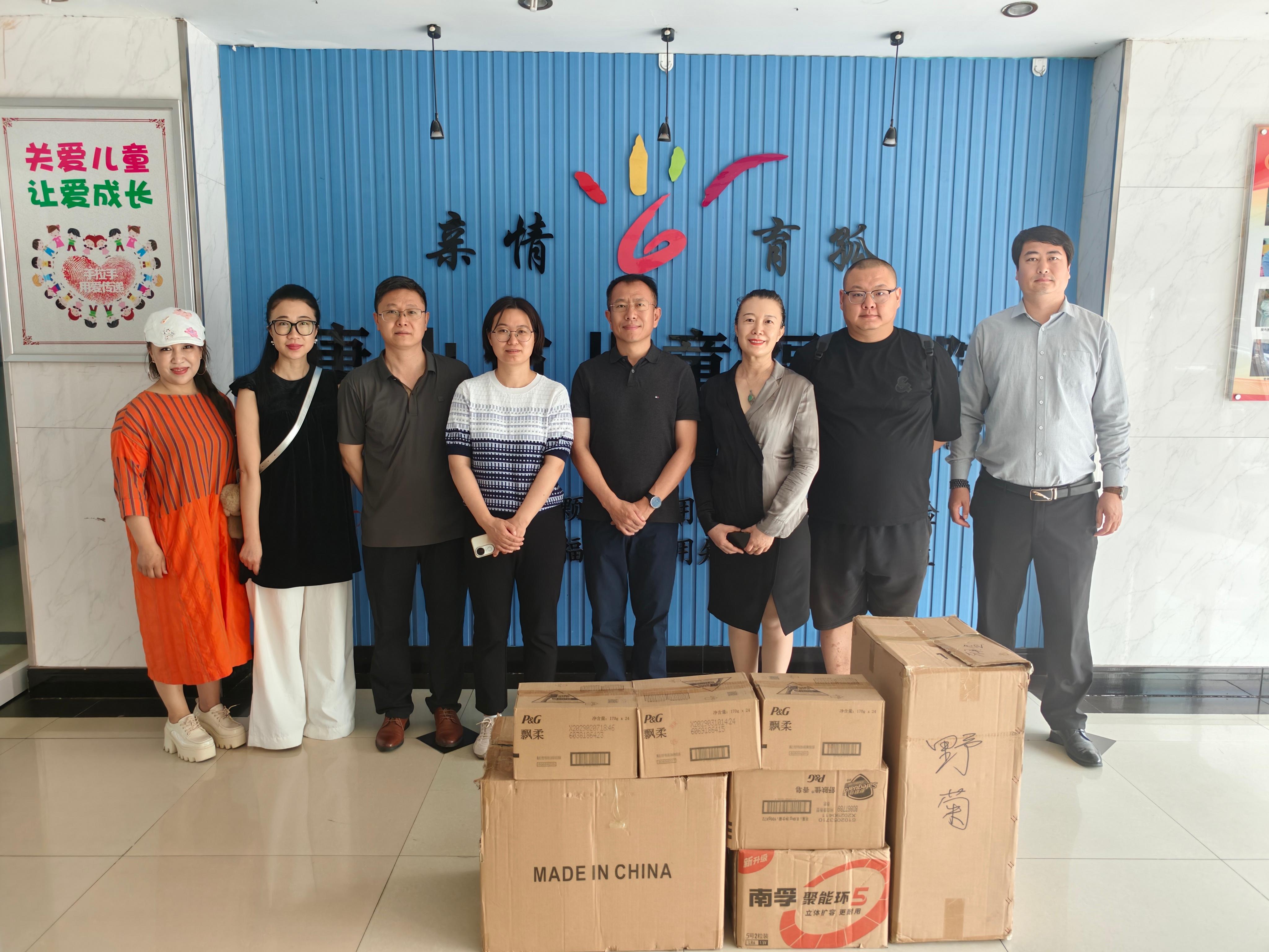 温情暖人心 履职显担当——民建唐山市委路南区工委二、六支部联合开展儿童福利院慰问活动
