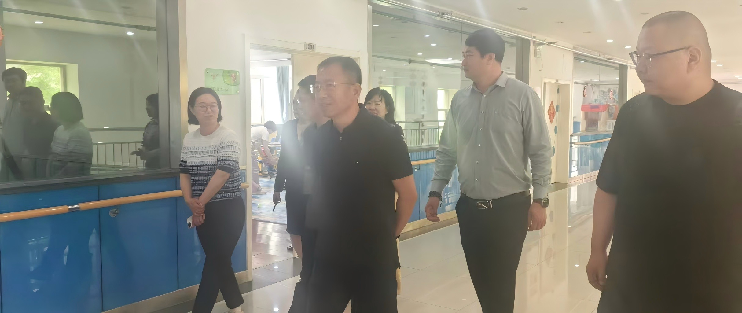 温情暖人心 履职显担当——民建唐山市委路南区工委二、六支部联合开展儿童福利院慰问活动 (1).jpg