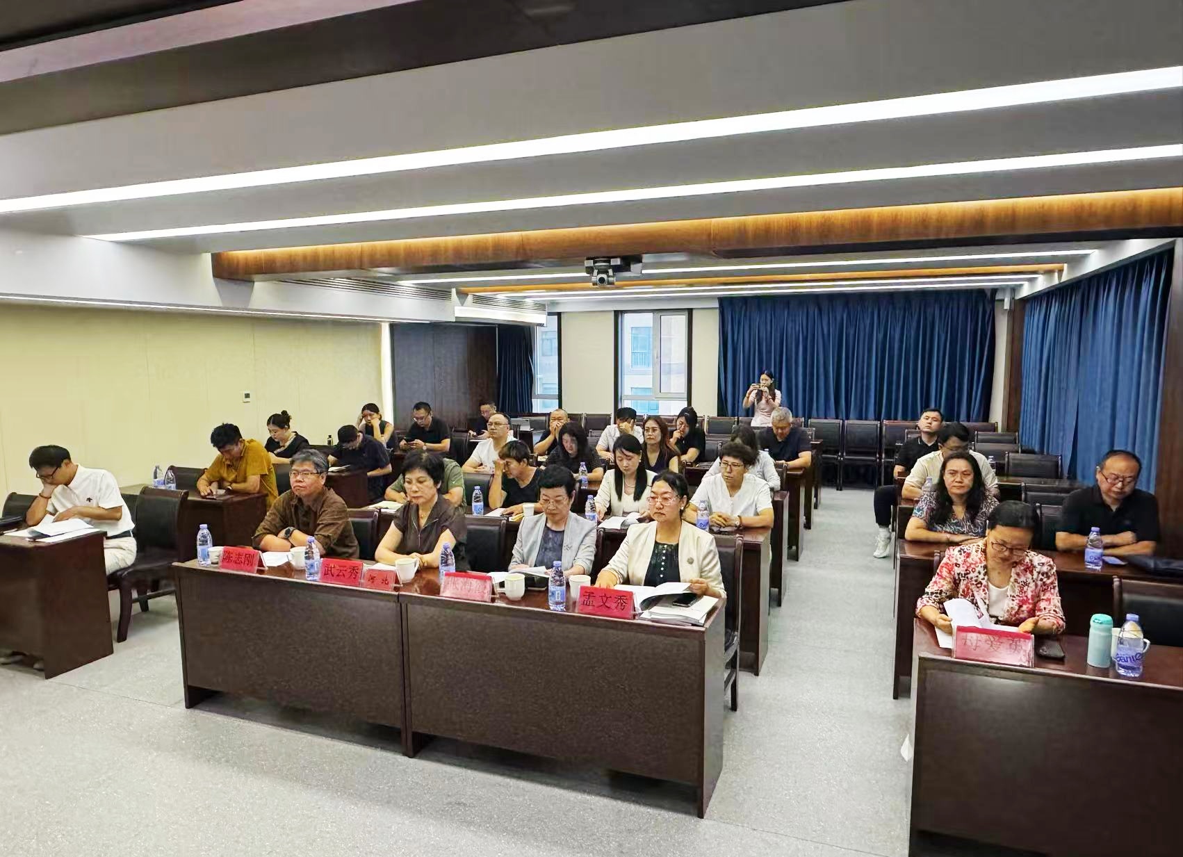 民建石家庄市委桥西区基层委员会组织会员线上参加“建设北京（京津冀）国际科创中心论坛”