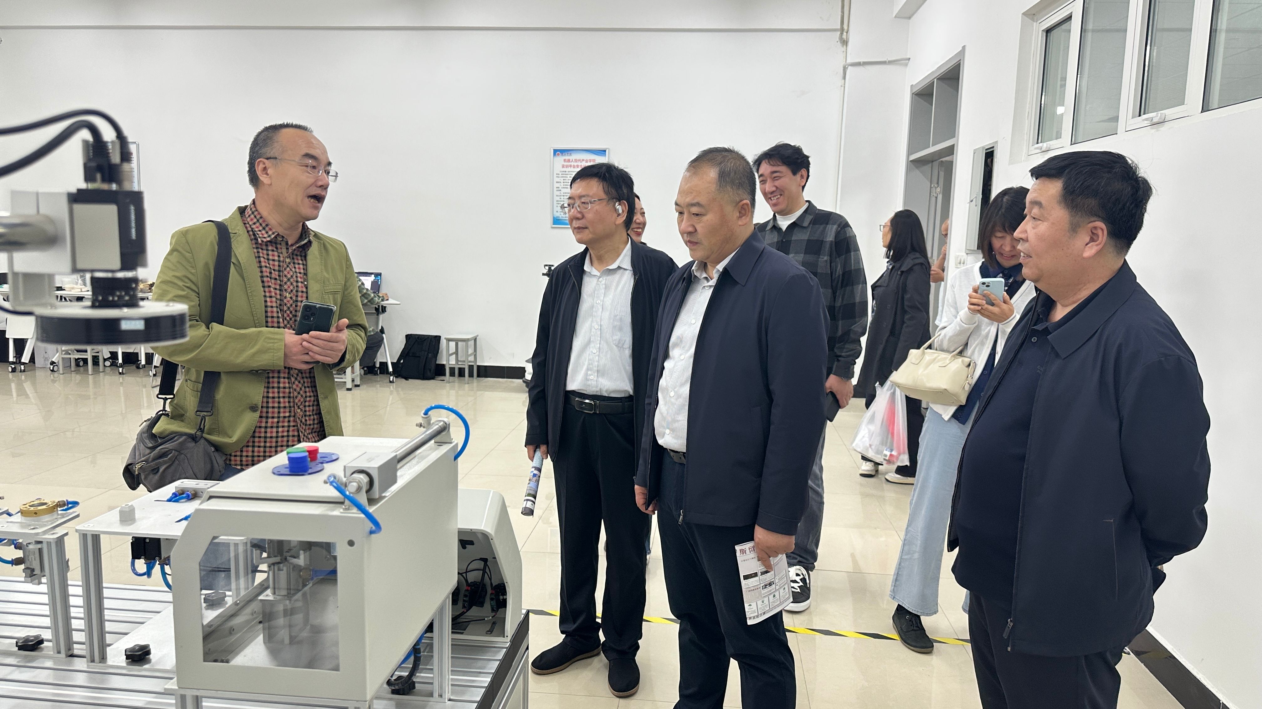 民建唐山市委开展“毕业季・民建百企进高校”招聘活动 (3).jpg