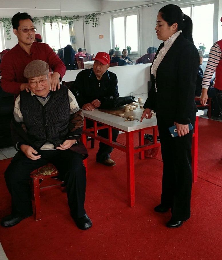 海港区委深入调研机构养老并慰问鳏寡老人59-1.jpg
