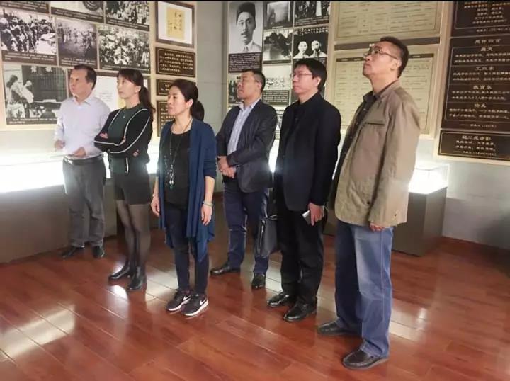 民建唐山路北工委六支部重庆寻根调研之旅.jpg