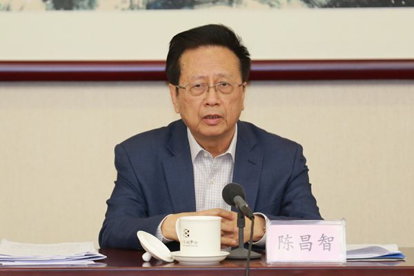 全国人大常委会副委员长、民建中央主席陈昌智主持会议并讲话（常委会）.jpg