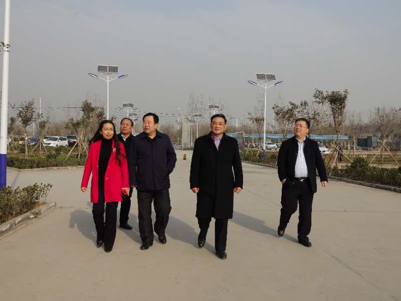 李海平就带队职业教育发展赴邯郸清华万博中等专业学校考察3.jpg
