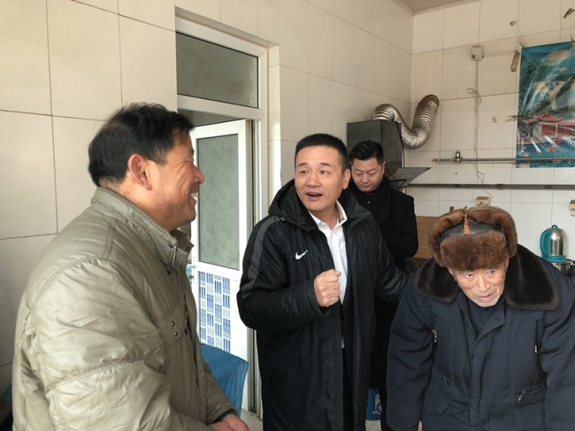 慰问老会员 严寒送温暖民建保定市徐水支部实现良好开局3-1.jpg