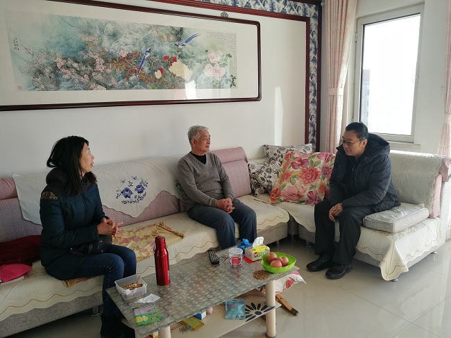 民建唐山市委节前看望慰问老领导4-1.jpg