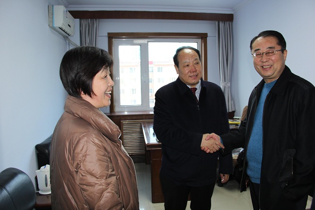 中共承德市委常委、统战部部长吴清海走访党派1-1.jpg