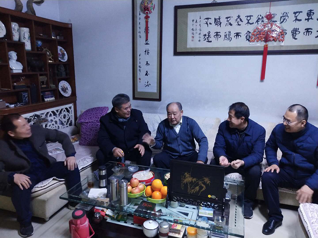 民建邢台市委组织开展慰问老会员活动（修改后）3-1.png