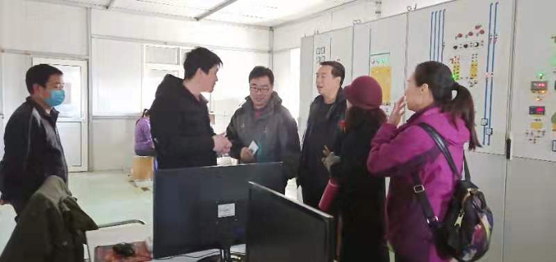 民建抚宁支部参观调研会员企业.jpg