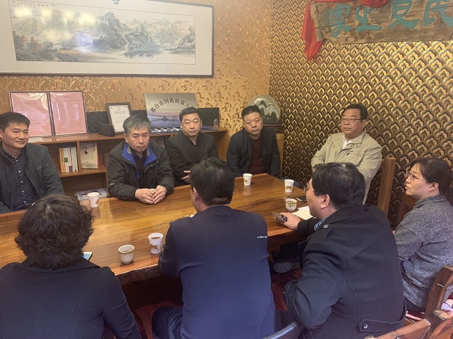 民建邢台市直一支部召开座谈会1-1.jpg