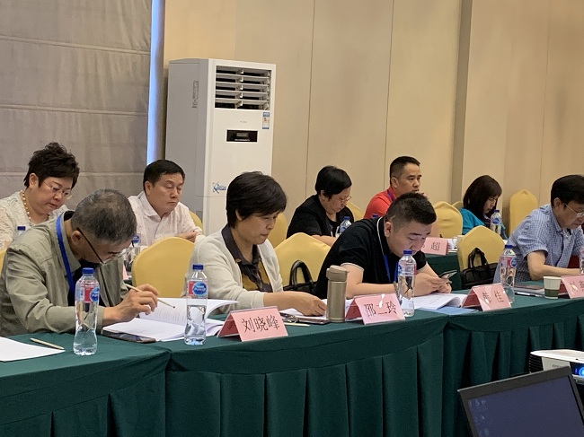 邵二玲主委参加民建中央会议并做典型发言8-1.jpg