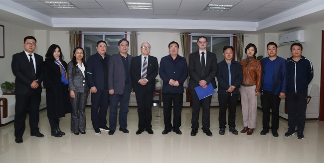 李海平出席新西兰东方理工学院与邯郸市华博教育合作洽谈会--1.jpg