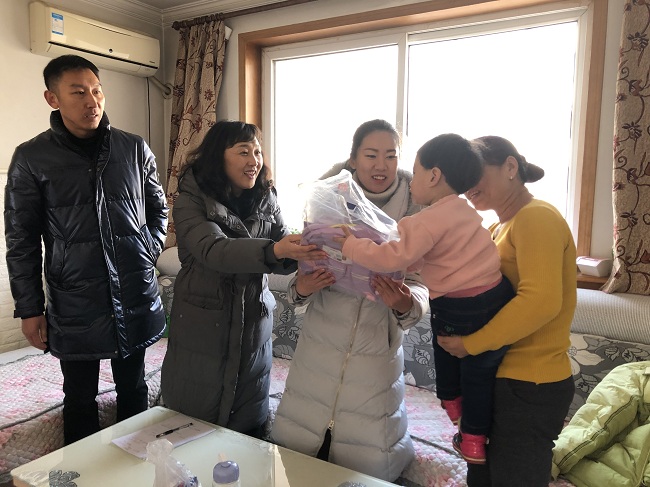民建秦皇岛市北戴河新区支部开展关爱留守儿童行动1-1.jpg