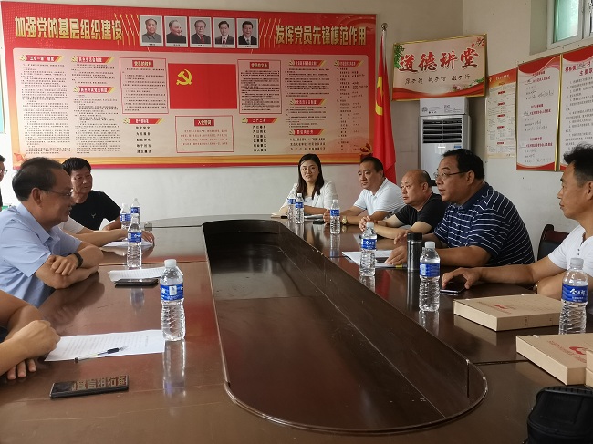刘勇到内丘调研扶贫工作新闻稿2-1.jpg