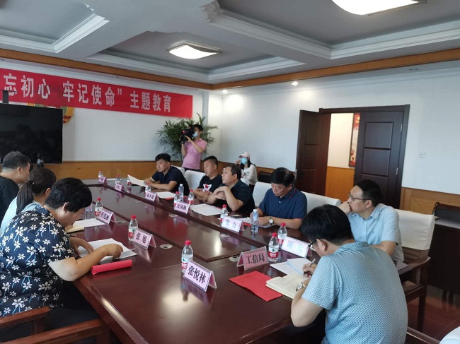 开平区民建会员参加开平区复工复产情况视察2-1.jpg