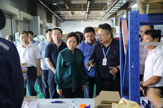 河北省副省长夏延军一行到曹妃甸综合保税区考察调研民建会员企业2-1.jpg