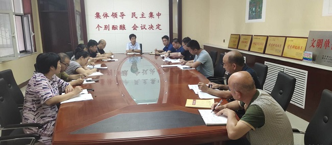 民建邢台市委经济二支部赴邢东新区开展农村生活污水处理调研1-1.jpg