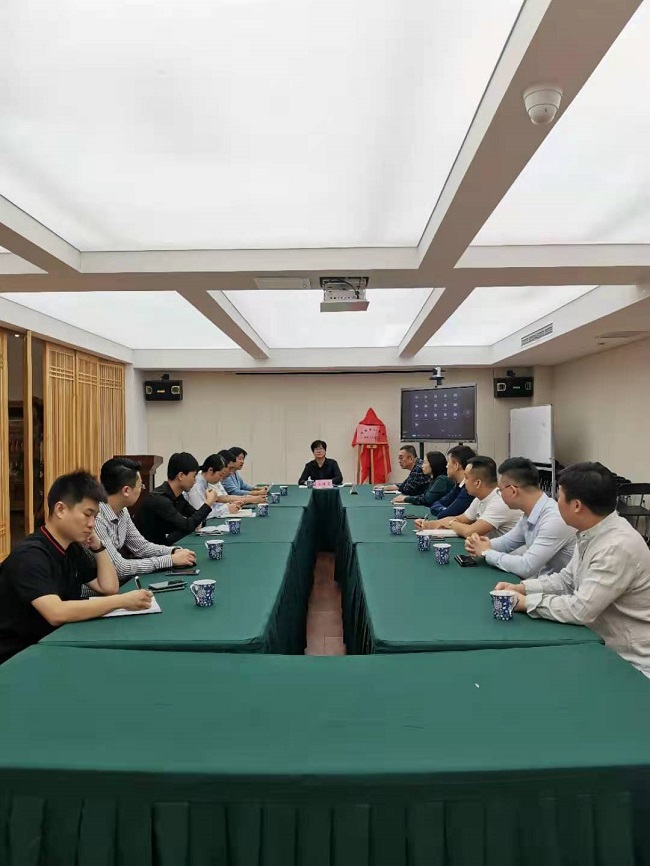 民建唐山市委青年工作委员会活动室揭牌仪式报道举行会议-1.jpg