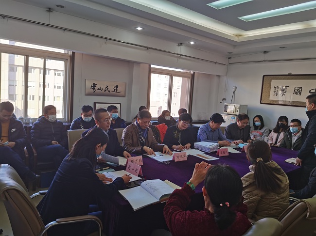 民建唐山市委召开主委班子成员与拟入会人员见面会 (2)-1.jpg