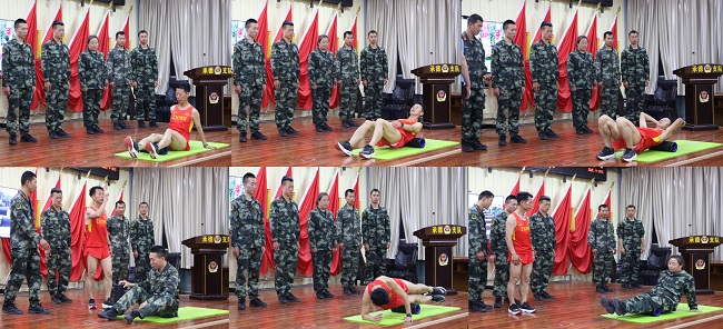 承德民建会员辛科安赴承德武警支队授课 (3)-1.jpg