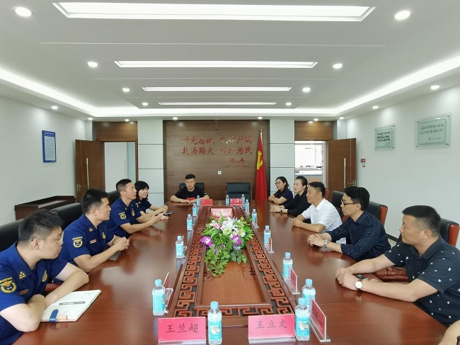 民建廊坊市青年总支慰问消防指战员 共叙鱼水情深2.jpg-1.jpg