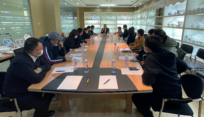 民建唐山市委高新区总支召开“助村帮扶”募捐活动总结会议-1.png