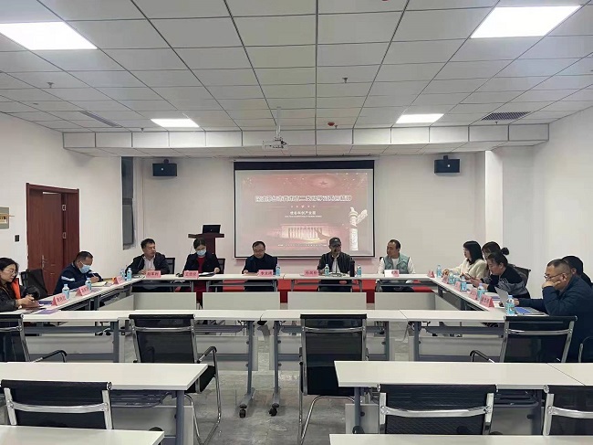 民建市直二支部召开学习全国两会精神1-1.jpg