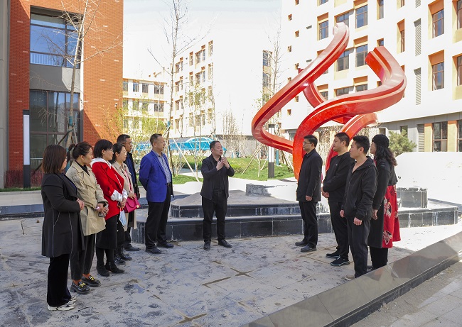 民建保定市委竞秀支部摄影采风活动走进竞秀学校3-1.jpg