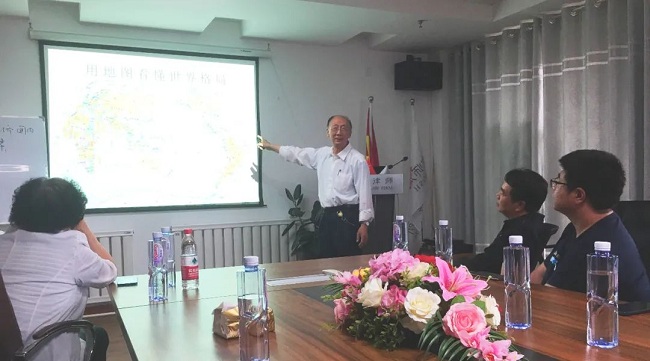 【“矢志不渝跟党走、携手奋进新时代”政治交接主题教育】民建秦皇岛市委企业一支部、科研支部联合举办“聚焦时政形势”学习讲座2-1.jpg 【“矢志不渝跟党走、携手奋进新时代”政治交接主题教育】民建秦皇岛市委企业一支部、科研支部联合举办“聚焦时政形势”学习讲座2-1.jpg