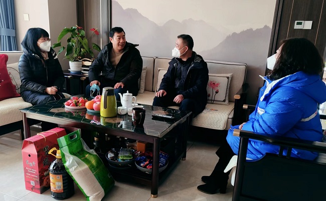 寒冬双节送温暖 走访慰问暖人心丨民建张家口市委开展新年走访慰问活动 (3)-1.jpg