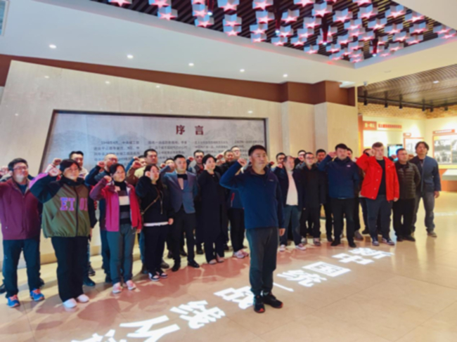 4-民建廊坊市委组织青年会员开展入会宣誓活动(1).jpg 4-民建廊坊市委组织青年会员开展入会宣誓活动(1).jpg