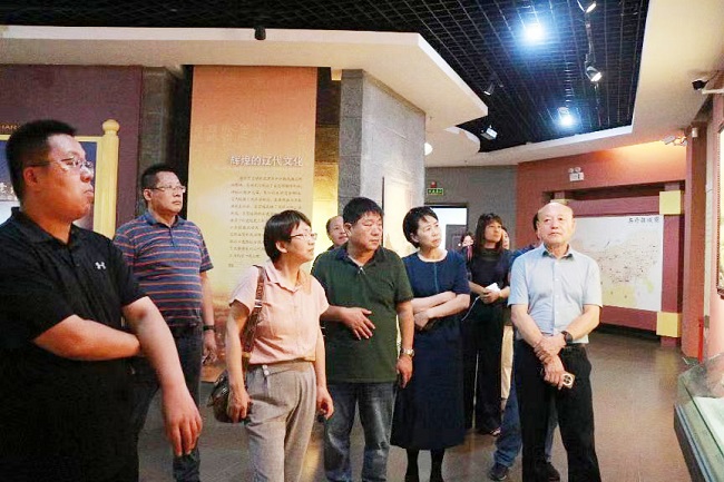 民建秦皇岛市抚宁区支部山庄集团参观学习(1).jpg