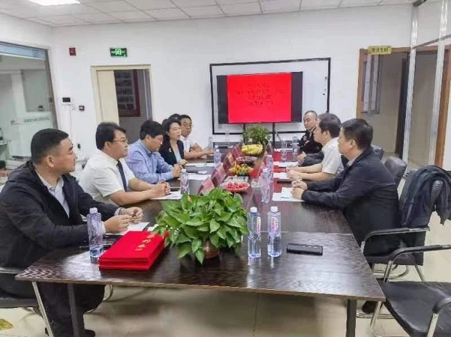 民建沧州市委新华一支部深入开展“凝心铸魂强根基、团结奋进新征程”主题教育活动1 (1).jpg
