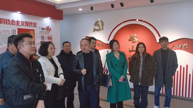 民建秦皇岛市海港区委开展主题教育学习实践活动 卢斌 1 (2)-1.jpg