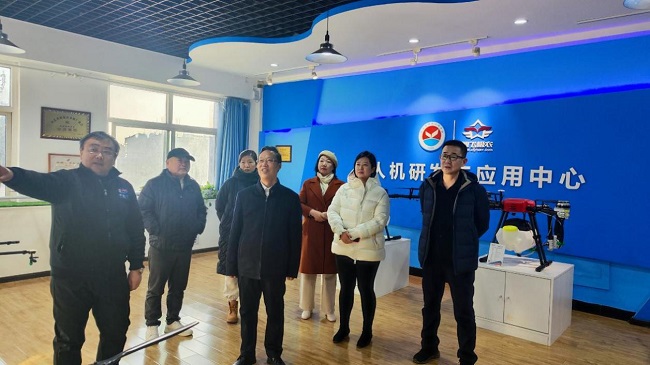 20231128民建保定市委阳光支部开展“深化产教融合 赋能无人机产业发展”调研1 (2)-1.jpg