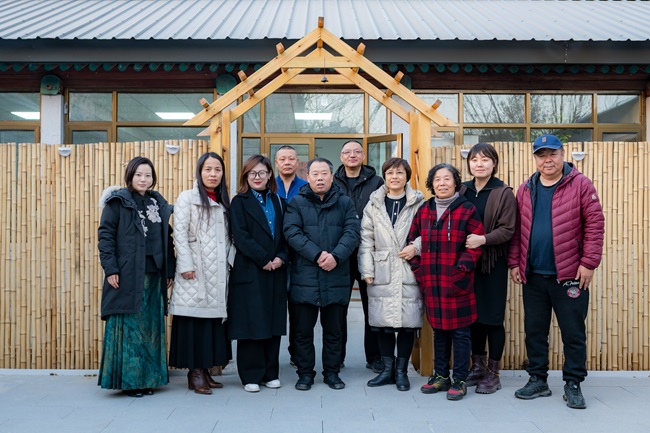 民建廊坊市委三河总支第三支部走访新会员并召开座谈会1 (1)-1.jpg