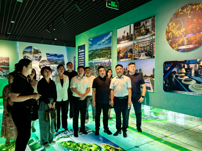 唐山廊坊两地民建组织开展交流共建活动1 (3) (2).jpg
