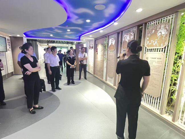 民建唐山市委开滦总支积极参加集团统战部廉洁文化实践活动1 (2).jpg