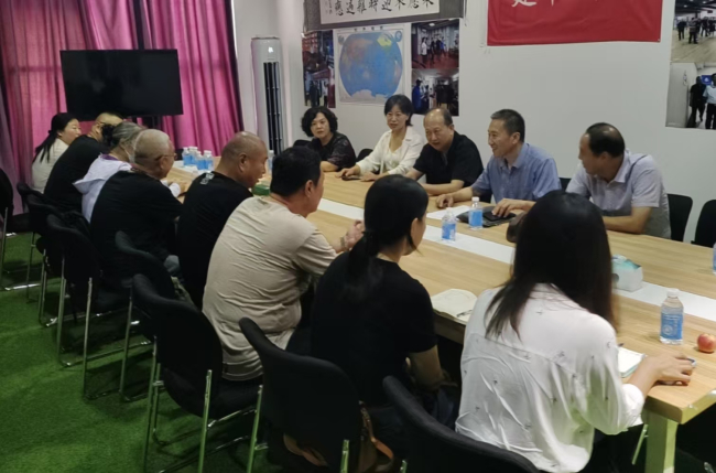 20240826民建保定市委朝阳支部与民革保定市委建华支部联合召开中共二十届三中全会精神学习会议2 (2).jpg