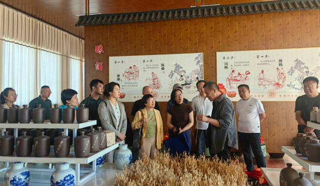 民建张家口市委直属总支部委员会到会员企业调研1 (1) (2).jpg