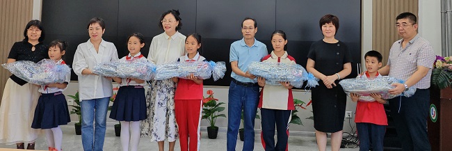 开学季“帮扶花蕾 ”我们在行动-1.jpg