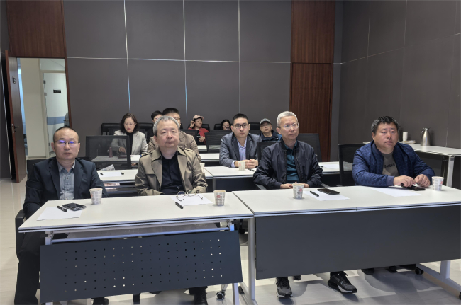 20241017民建保定市委科创园支部组织召开专题学习会议2 (1).jpg