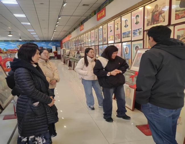 民建唐山市委古冶区工委组织女会员开展三八妇女节活动2.jpg